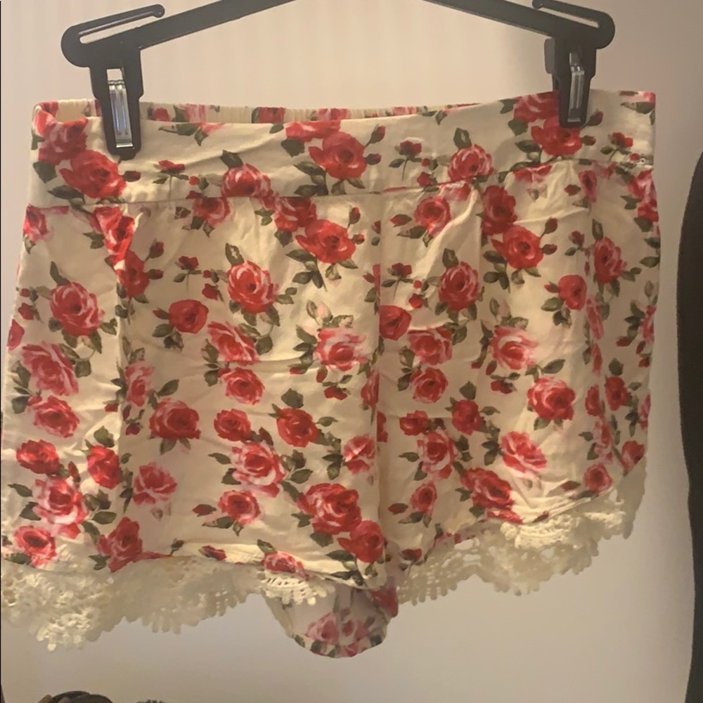 Papaya rose shorts